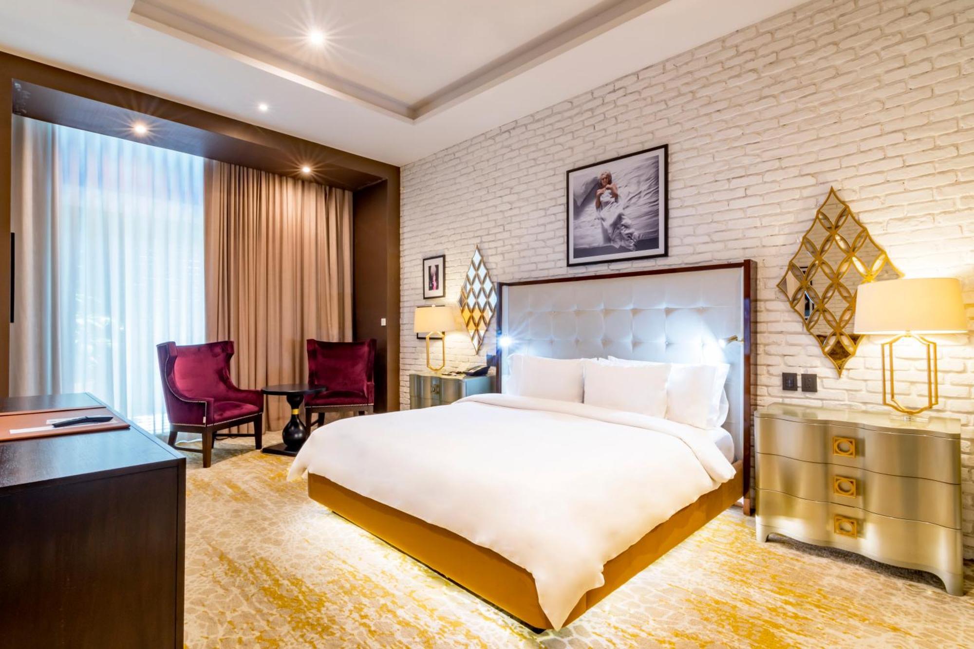 Loft 1 King Bed