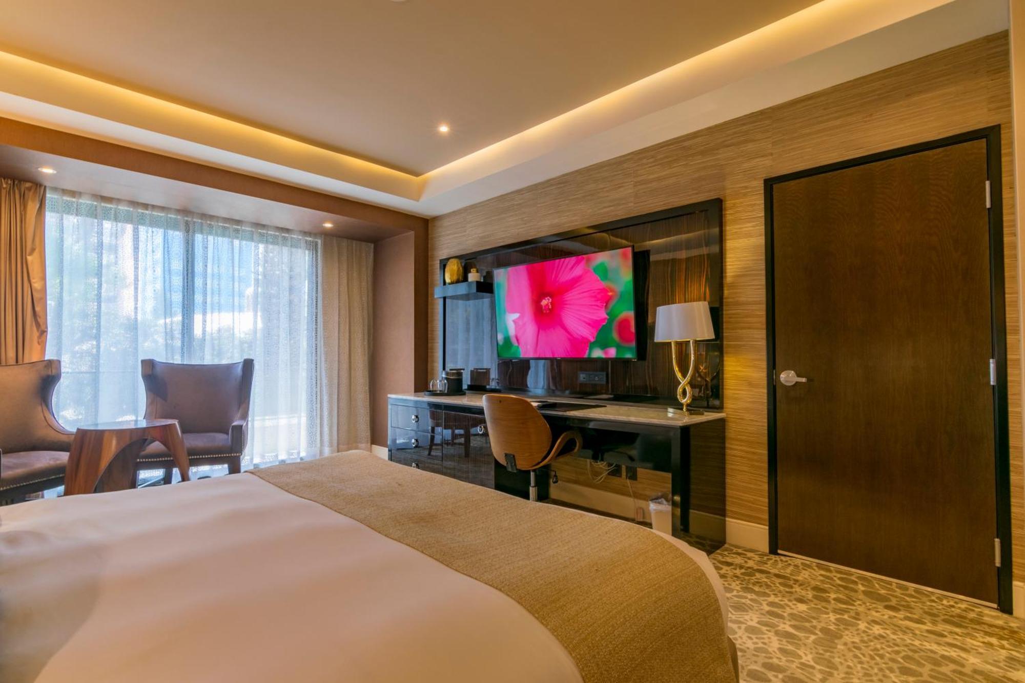 Premium 1 King Bed