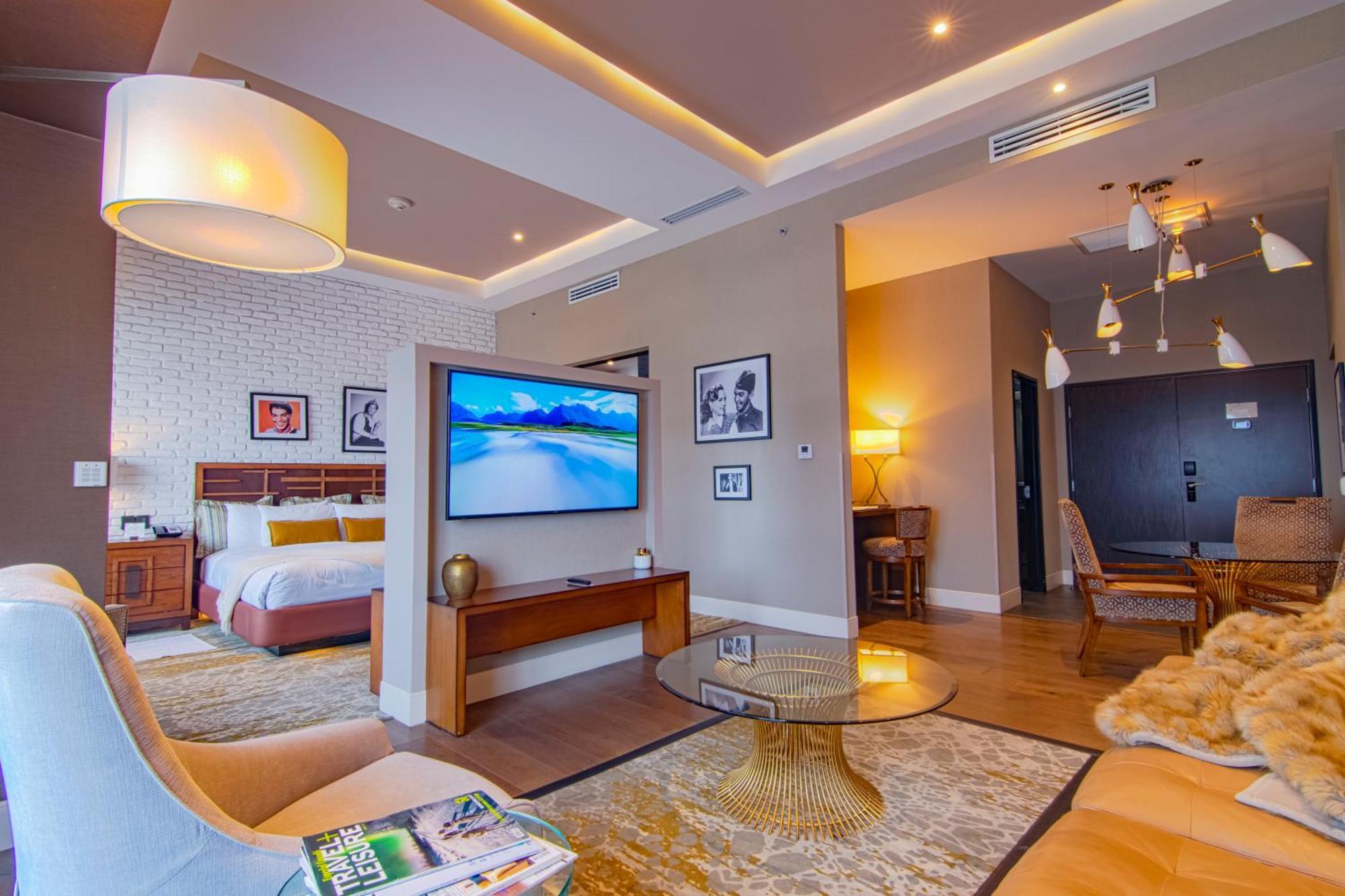 Loft 1 King Bed