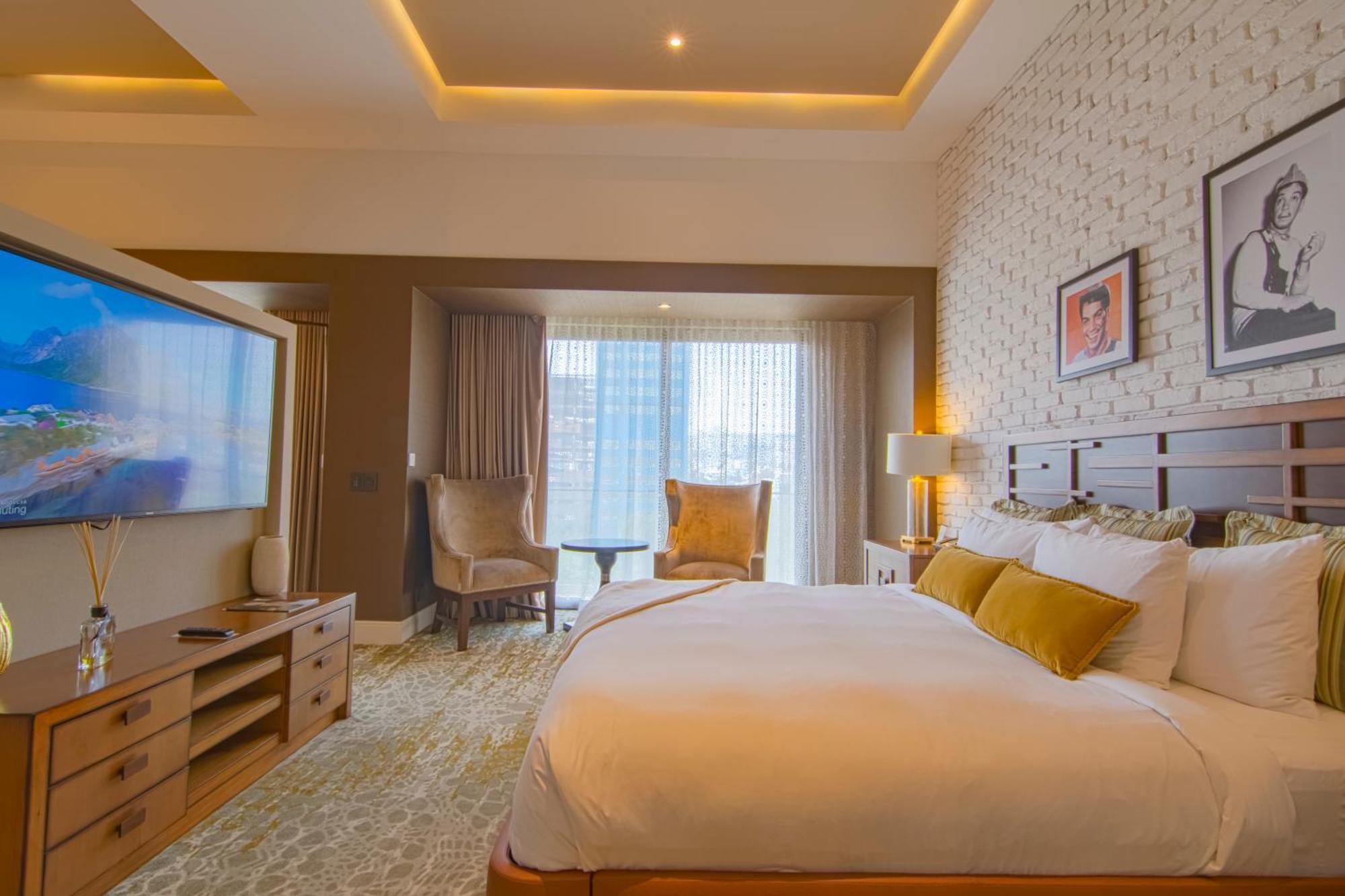 Loft 1 King Bed