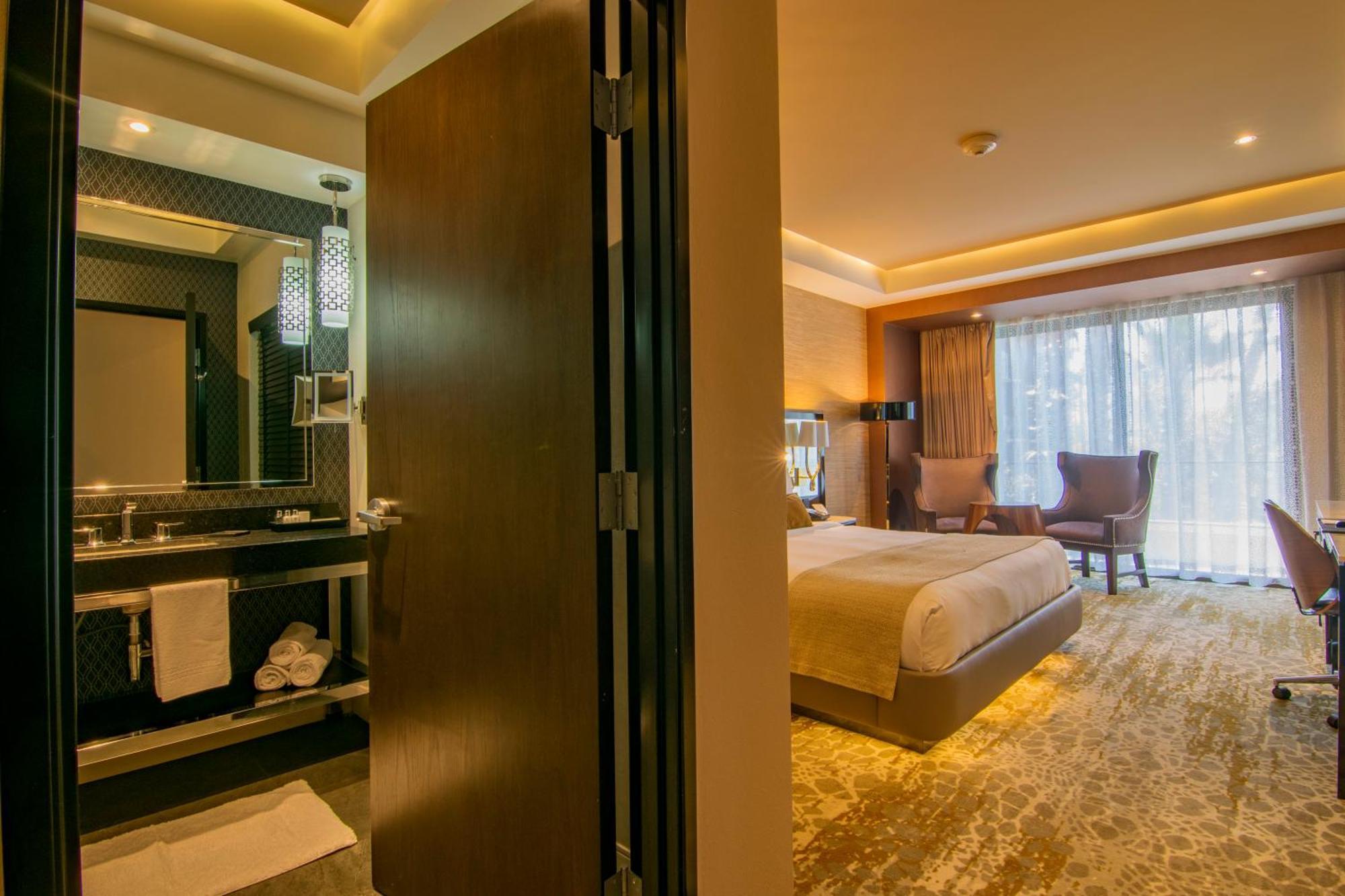 Premium 1 King Bed